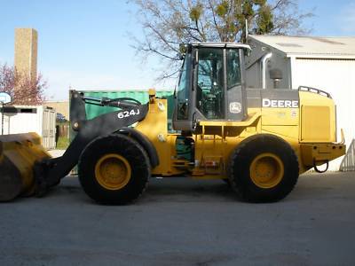 2004 john deere 624J wheel loader excellent cond.