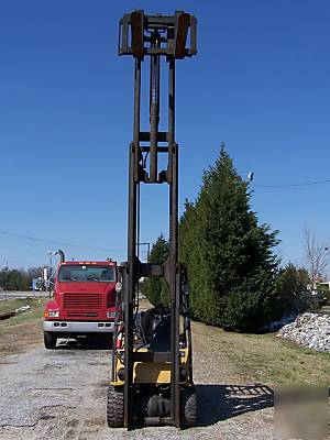 Caterpillar 6000 lb cushion tire forklift 2002