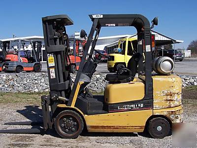 Caterpillar 6000 lb cushion tire forklift 2002