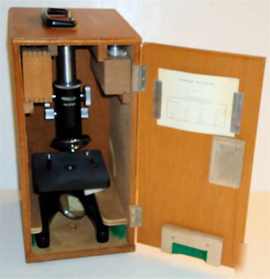 Monolux vintage microscope in wood box w/many extras 