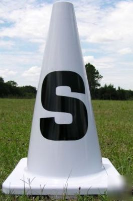Dressage cones - set of 12 with letters