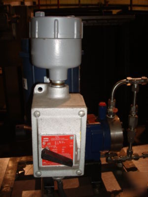 Metering pump, eva durameter-ex w/platform & cord: used