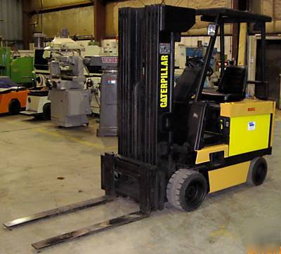 Caterpillar 5,000# quad mast (240