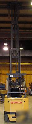 Caterpillar 5,000# quad mast (240