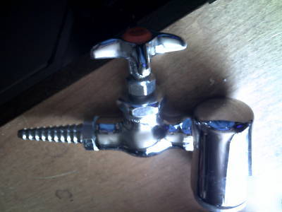 Laboratory bench gas valve