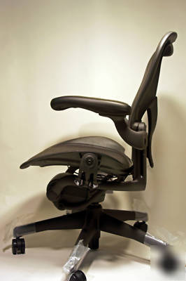 Herman miller aeron fully loaded black posturefit a '09