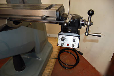 2000 bridgeport milling machine 