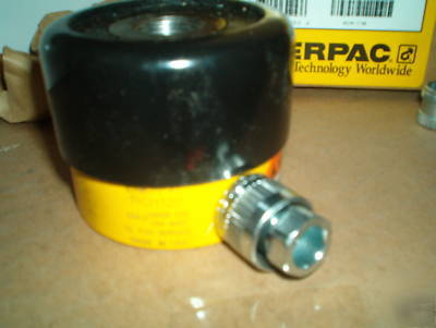 New enerpac rch-120 12T hydraulic puller cylinder
