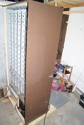 Soda / pop machine - 6 select rockola cca-6