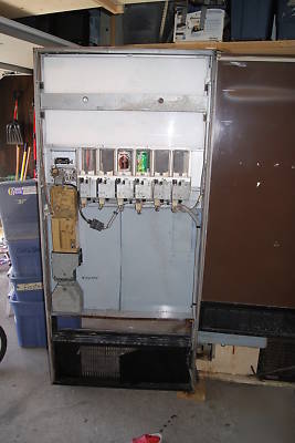 Soda / pop machine - 6 select rockola cca-6