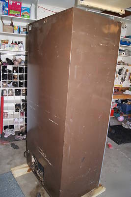 Soda / pop machine - 6 select rockola cca-6