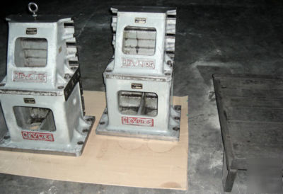  (2) devlieg t-slotted angle plates