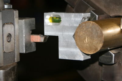 Lathe bit centering tool 