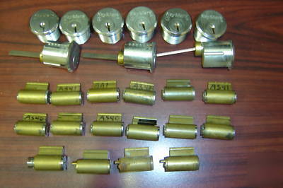 Locksmith lot of 25 medeco keymark cylinders