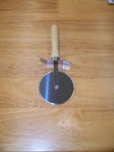 New pizza cutter with wooden handle~~4 x 4~~ 