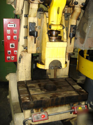 55 ton ymgp model ymgp-55A o.b.i punch press