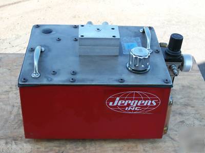 Jergens 61755 air powered hydraulic pump air over water