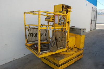 Lift-a-loft 20' aerial man lift 24VDC scissor w/charger