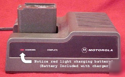Motorola P200 HT600 MT1000 charger w/good used battery