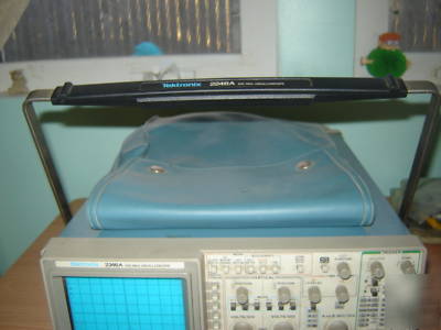 Tektronix 2246A 100 mhz oscilloscope/ probes / extra's