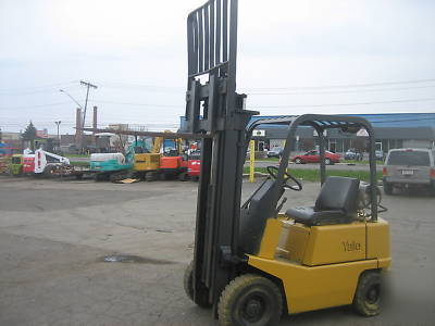 Yale 3000# forklift pneumatic tire lp powered hd