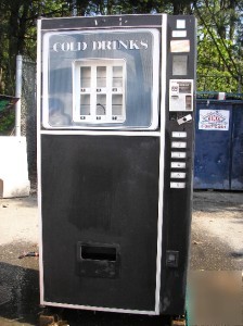 Rock-ola soda vending machine- multi price-works great 