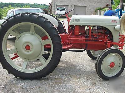 1952 8N ford tractor hi-crop / runs great / restored