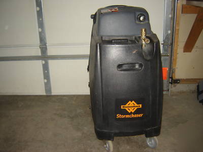 Carpet extractor, diamondback stormchaser