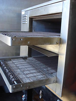 Hussmann/ctx conveyor oven dz-55 used 