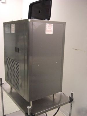 Taylor soft serve machine model C707-27 single flavor