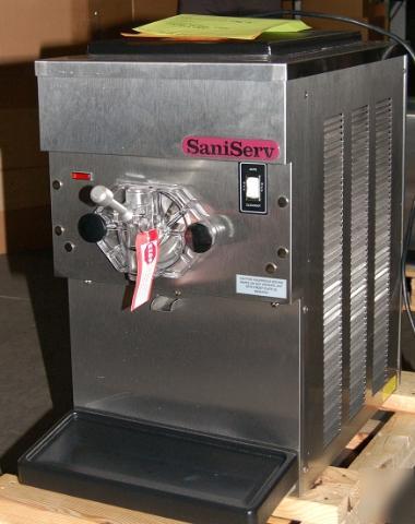 Saniserv frozen beverage freezer, 