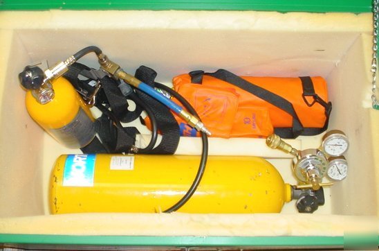 North confined space emergency rescue air equipment kit