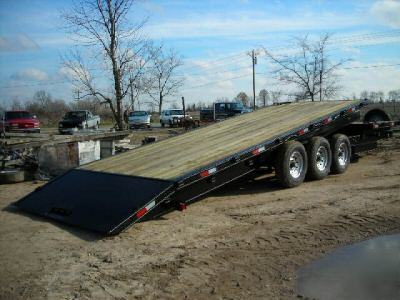 2009 deck over tilt equipment trailer, 21,000 gvwr 