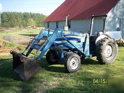 Ford 2810 tractor, loader, diesel, 1550 hrs, nice..