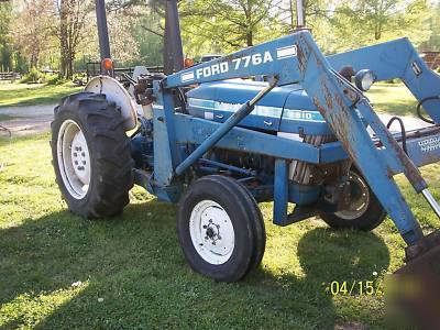 Ford 2810 tractor, loader, diesel, 1550 hrs, nice..