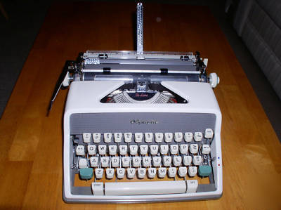 Sweet 1963 olympia de luxe sm 7 typewriter deluxe SM7 