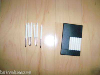 Two scraper cleaning brushes BNK1780