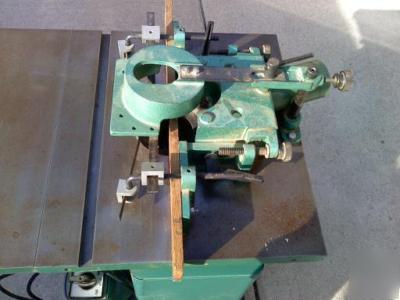Grizzly 1.5 hp wood shaper