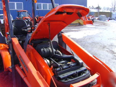 2007 kubota L39 tractor loader backhoe