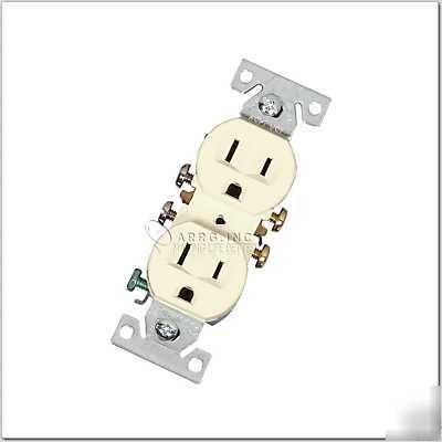Lot 30 contractor ivory 15A standard outlet receptacle