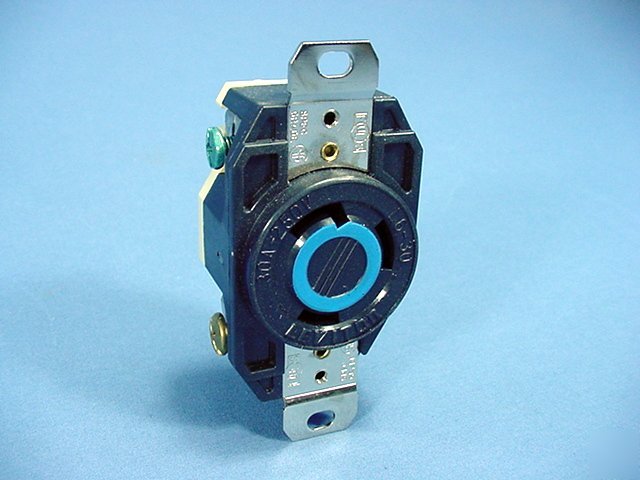 Leviton L6-30 locking receptacle outlet 30A 250V 2620