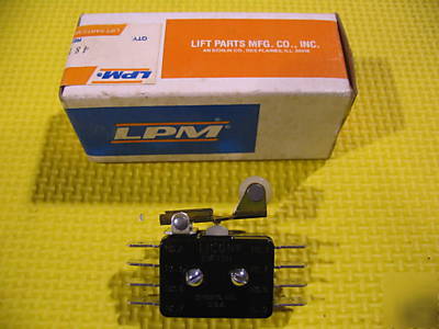 Lpm inc. lift truck seat switch p/n 4810157 nos in box