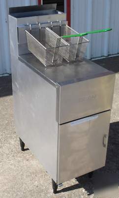 Used dean 40 lb. natural gas deep fryer SR42GNS