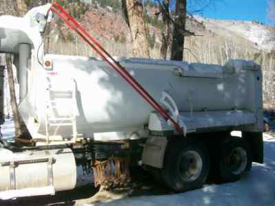 2006 volvo VNM64T 200 dump ~ colt 18'X96