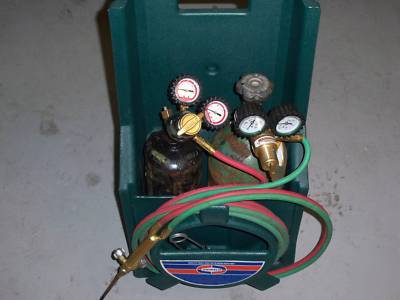 Uniweld KC100PT oxy-acetylene brazing outfit with tanks