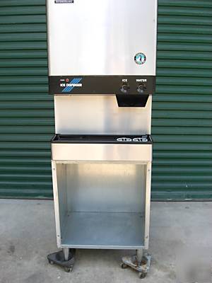 Ice machine hoshizaki 2005 dcm 500BAF with stand