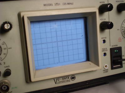 Vu-data #2521 dual-trace 25 mhz scope- parts / repair 