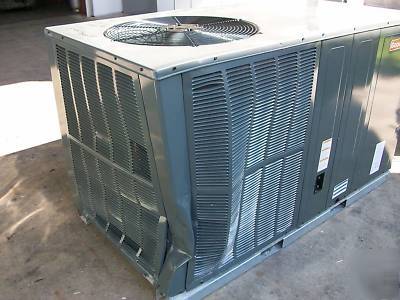 Heat pump / ac unit - goodman 5-ton model GPC1360H21AC