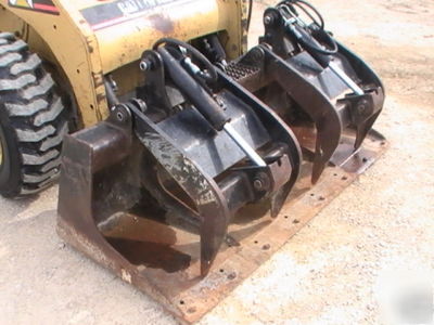 2003 caterpillar 242 skid steer loader