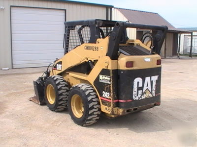 2003 caterpillar 242 skid steer loader